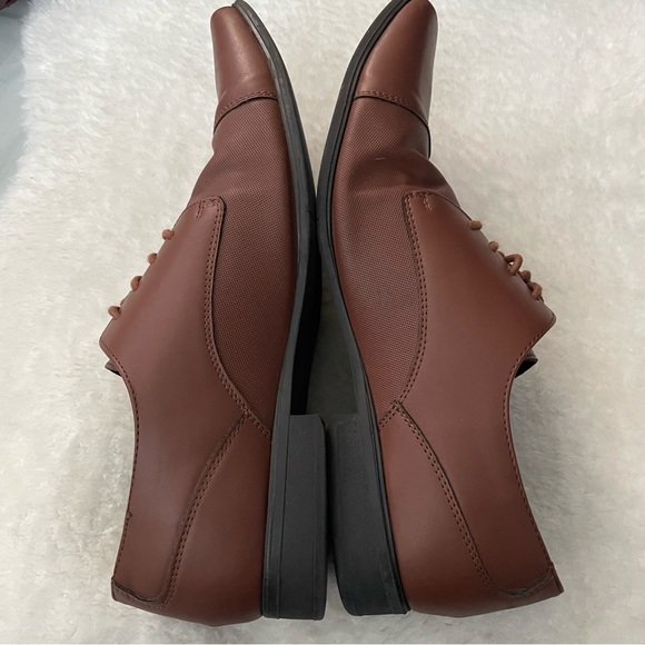 Calvin Klein Bram Lace Up Cap-Toe Leather Brown Dress Shoes - Picture 4 of 11